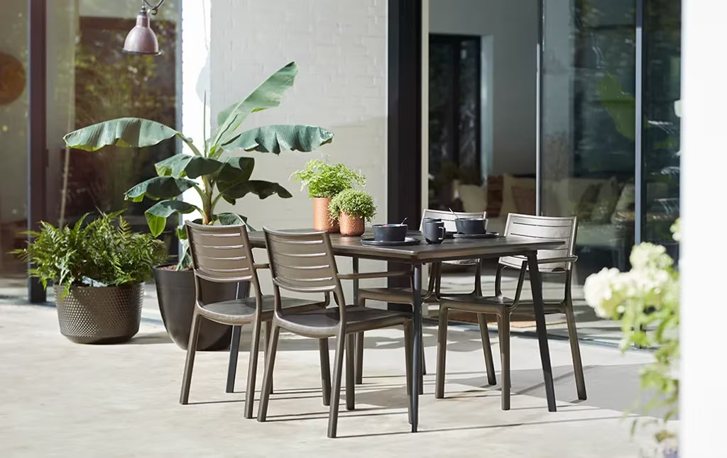 Keter - Metall-Gartentisch Metalea
