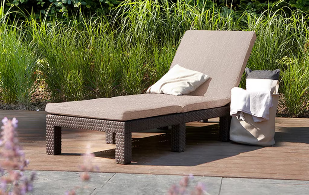 Keter - Lettino da esterno Daytona Deluxe marrone