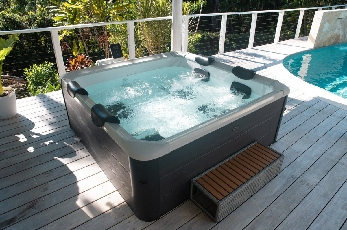 MSpa – Whirlpool Oslo Aero Plus, quadratisch, 4–6 Personen