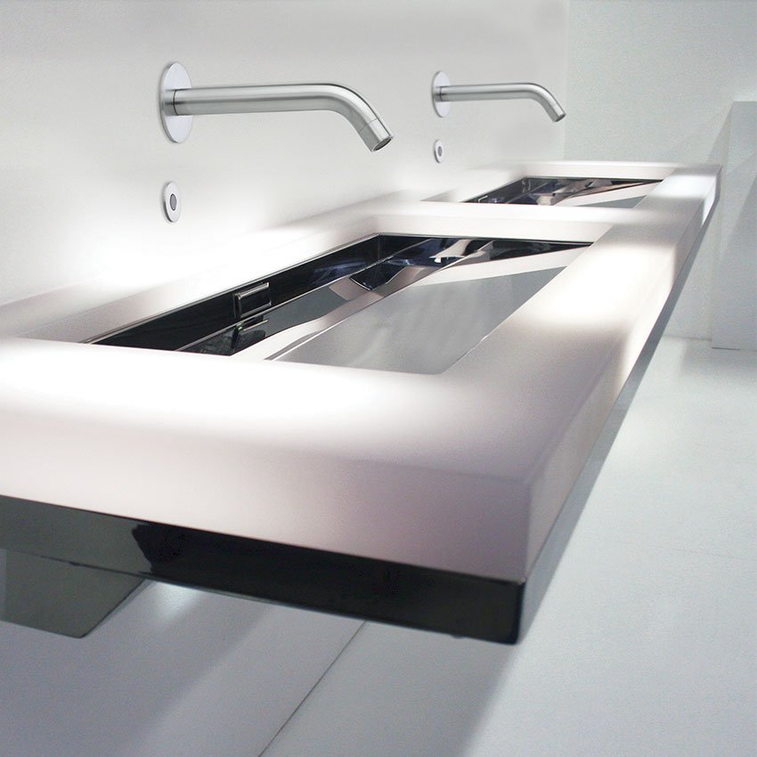  - amon Soler - Grifo de lavabo electrónico mural Soltronic de un agua o premezclada con transformador y baterías cromo - BricoandPool