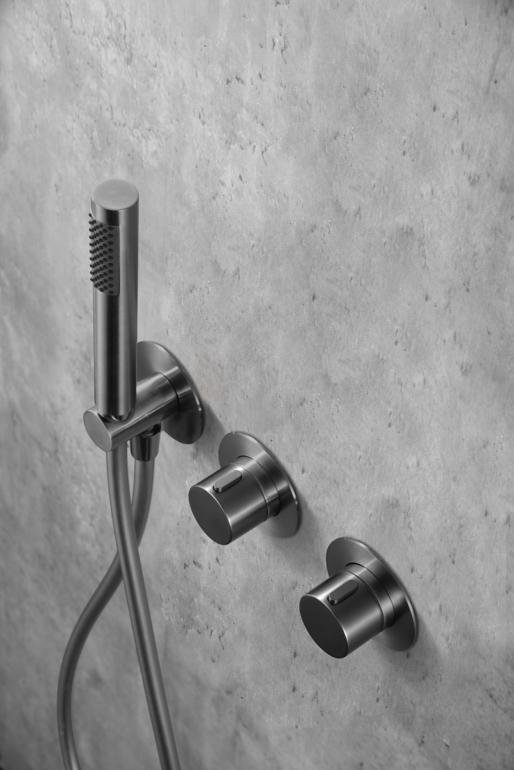Imex - Conjunto ducha termostático empotrado Breda black gun metal - BricoandPool