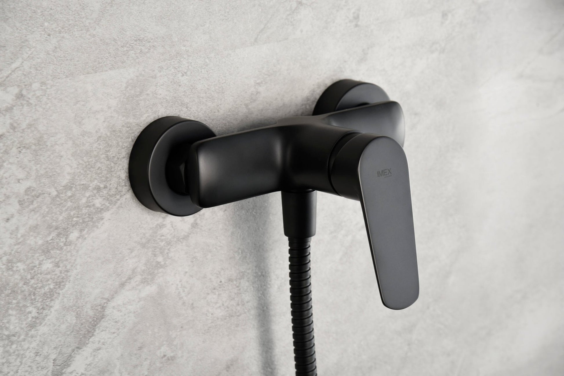 Imex - Grifo de ducha Belgica negro mate - BricoandPool