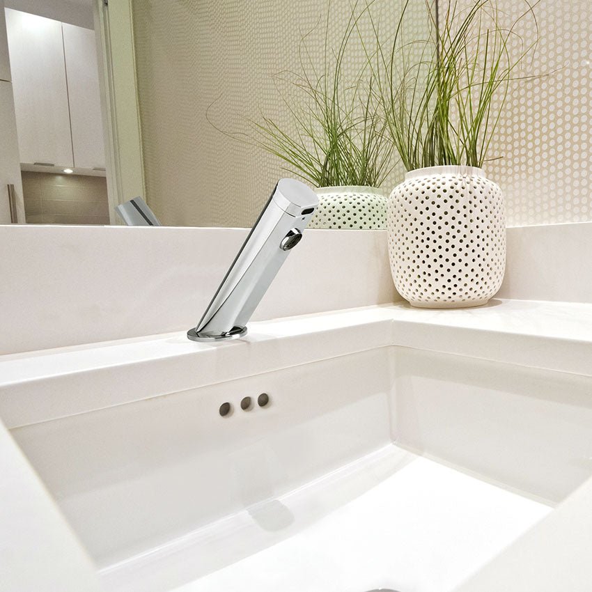 Ramon Soler - Grifo de lavabo electrónico Soltronic inclinado de un agua o premezclada cromo - BricoandPool